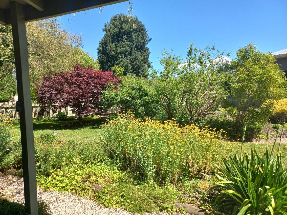 One Bedroom Country Cottage Motueka ภายนอก รูปภาพ